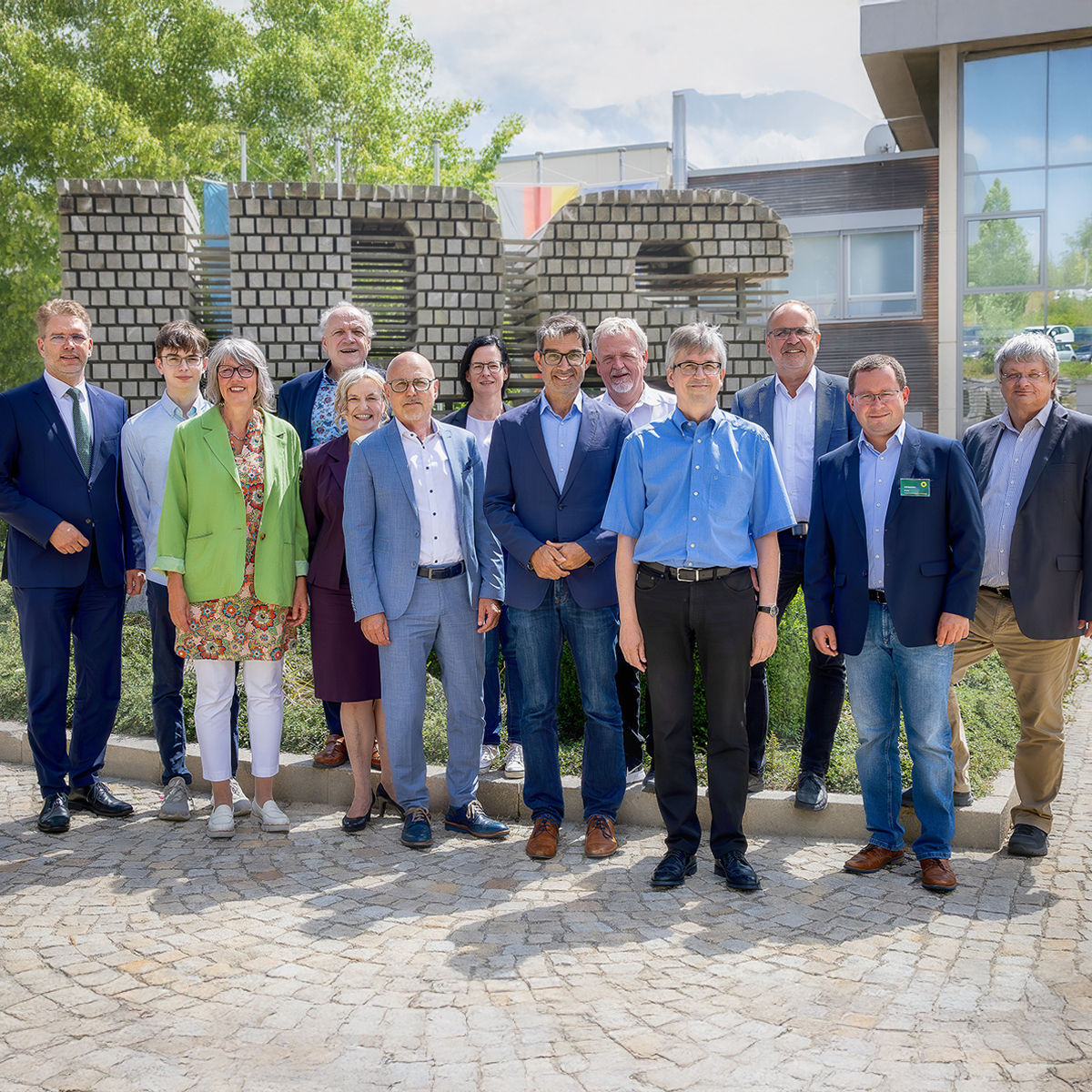 Less Waste with Plant-based Cat Litter