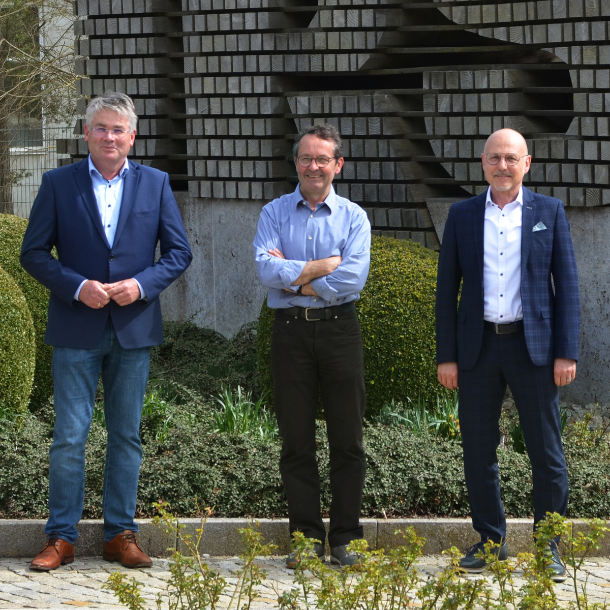 Mack Praises Innovations for Climate Protection and Waste Reduction